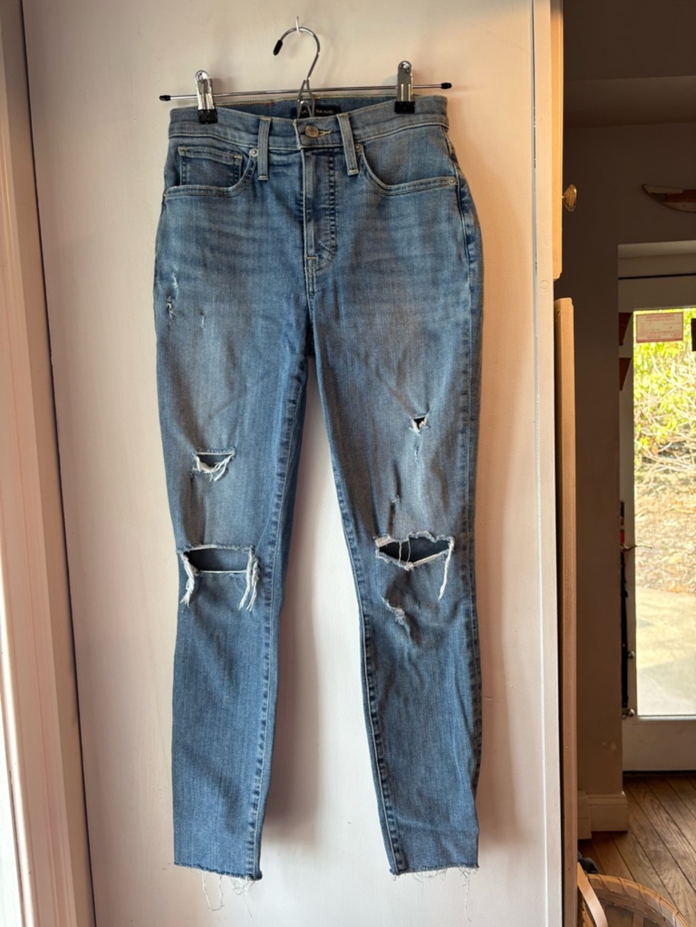 Lucky Brand Women's Light Blue Distressed Skinny Jeans